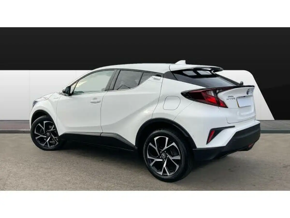 2022-toyota-c-hr-18-vvt-i-design-big-1