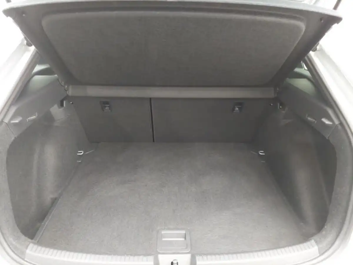 2022-volkswagen-taigo-10-tsi-r-line-big-7