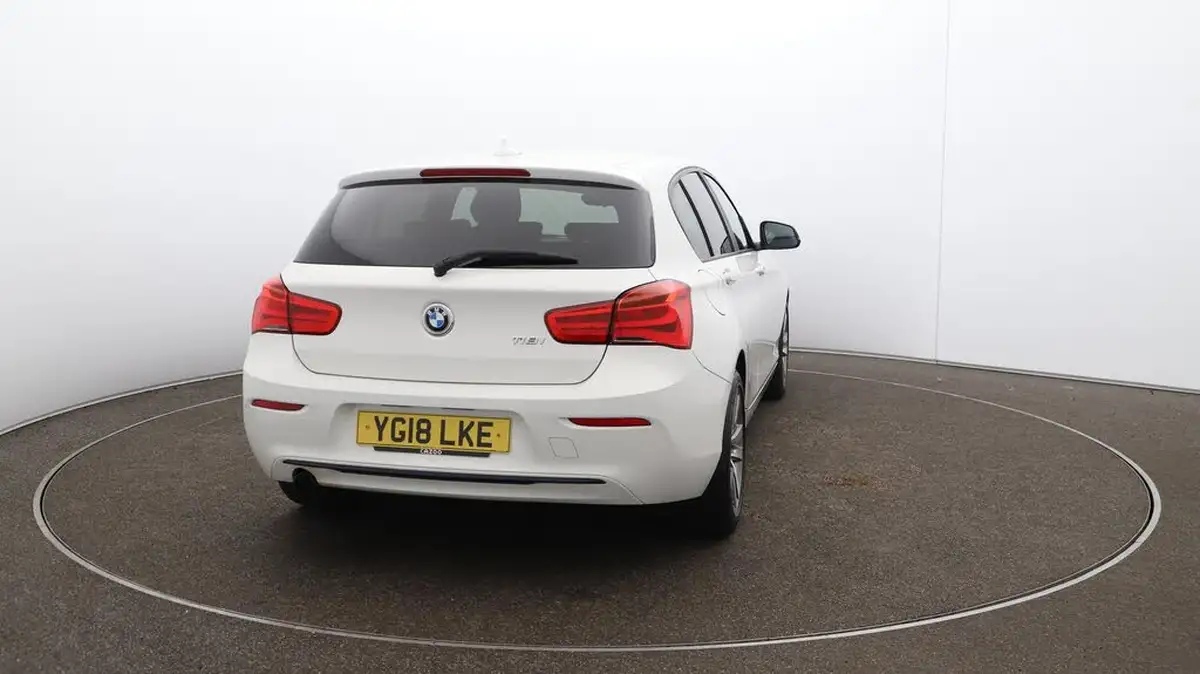 2018-bmw-1-series-15-118i-se-5d-big-54