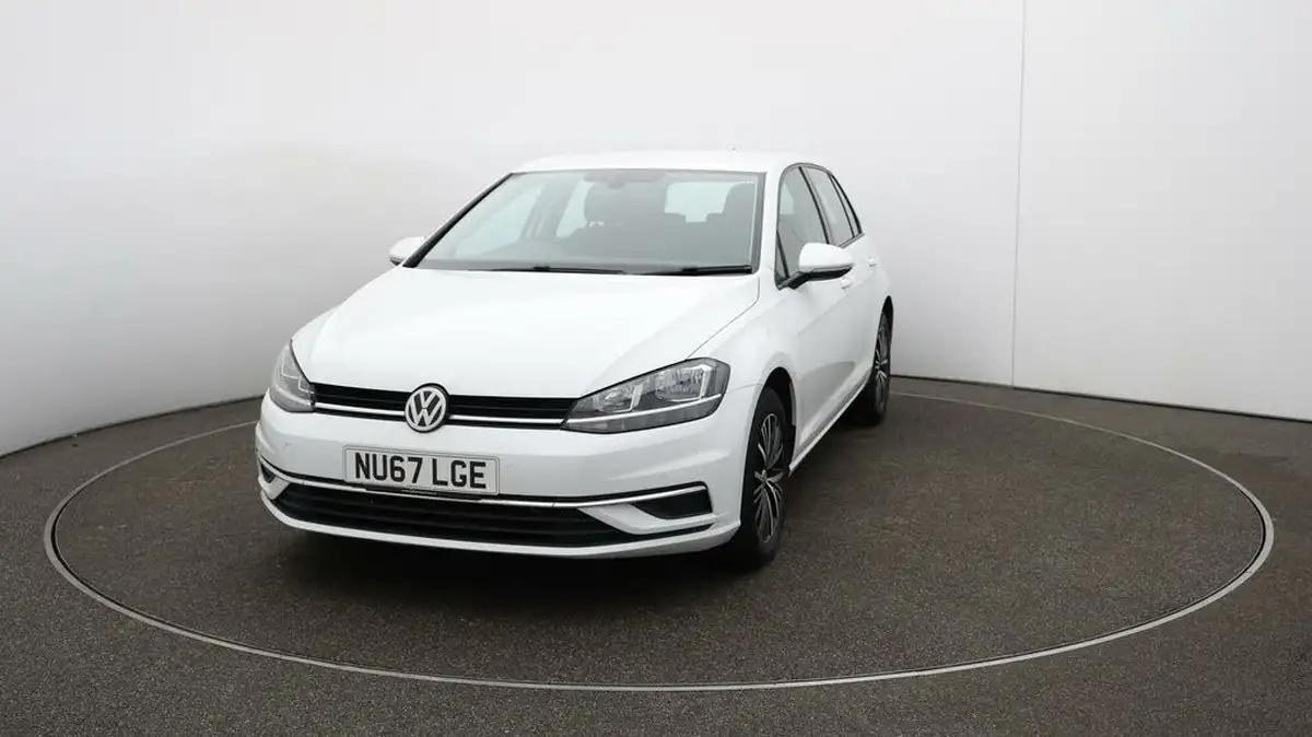 2017-volkswagen-golf-10-tsi-se-ss-hatchback-5d-big-38