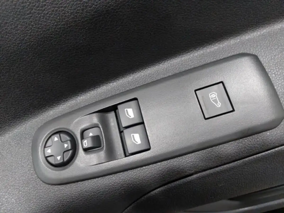 2024-peugeot-partner-15-bluehdi-professional-100pseu6d-big-13