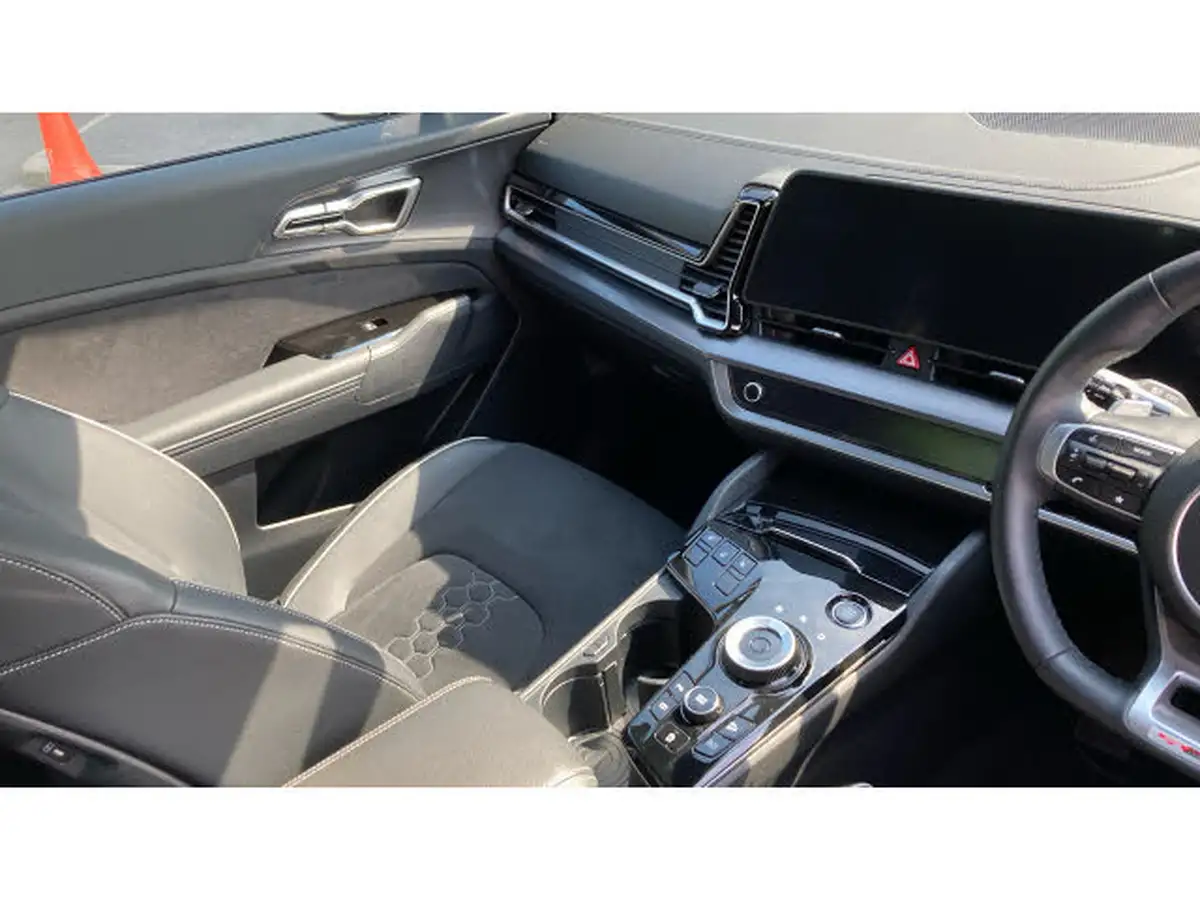 2024-kia-sportage-16-t-gdi-gt-line-157bhp-48v-dct-big-13