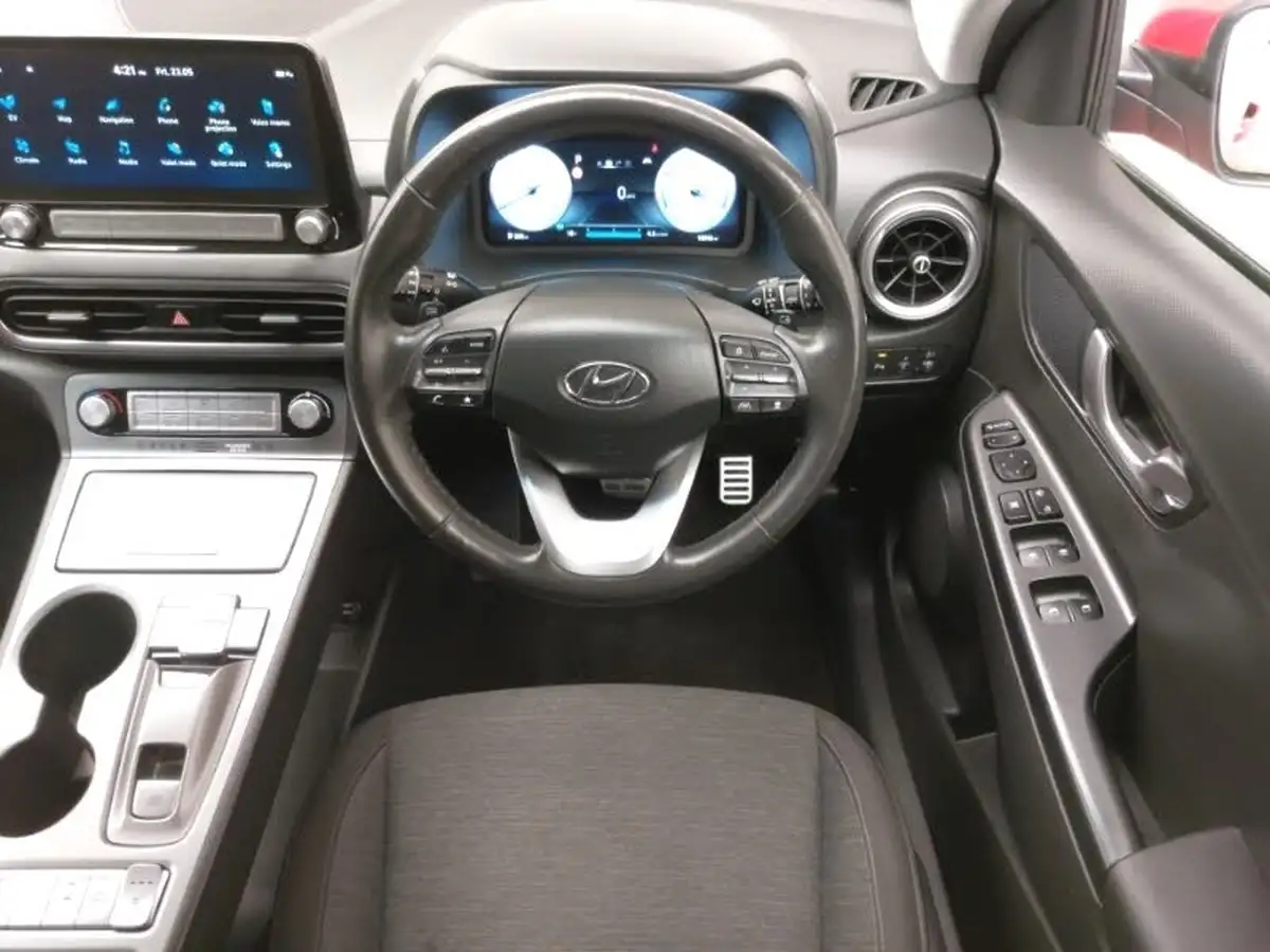 2022-hyundai-kona-e-premium-204ps-64kwh-7kw-obc-big-6