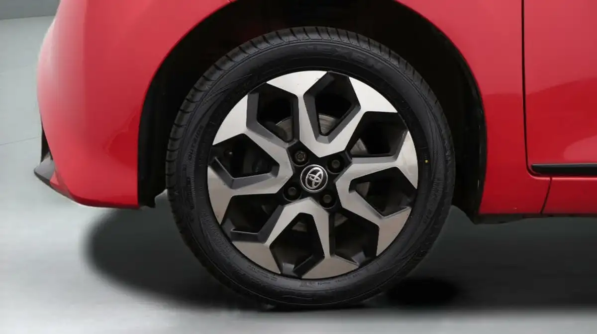 2019-toyota-aygo-10-vvt-i-x-trend-big-18