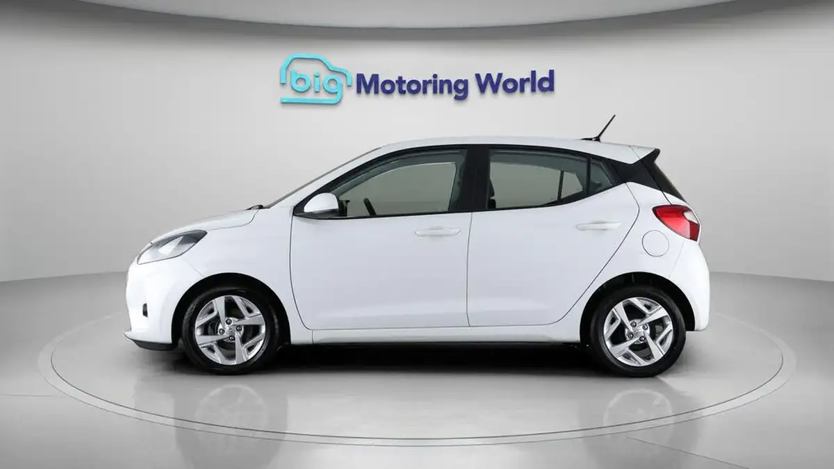 2020-hyundai-i10-10-se-connect-big-4