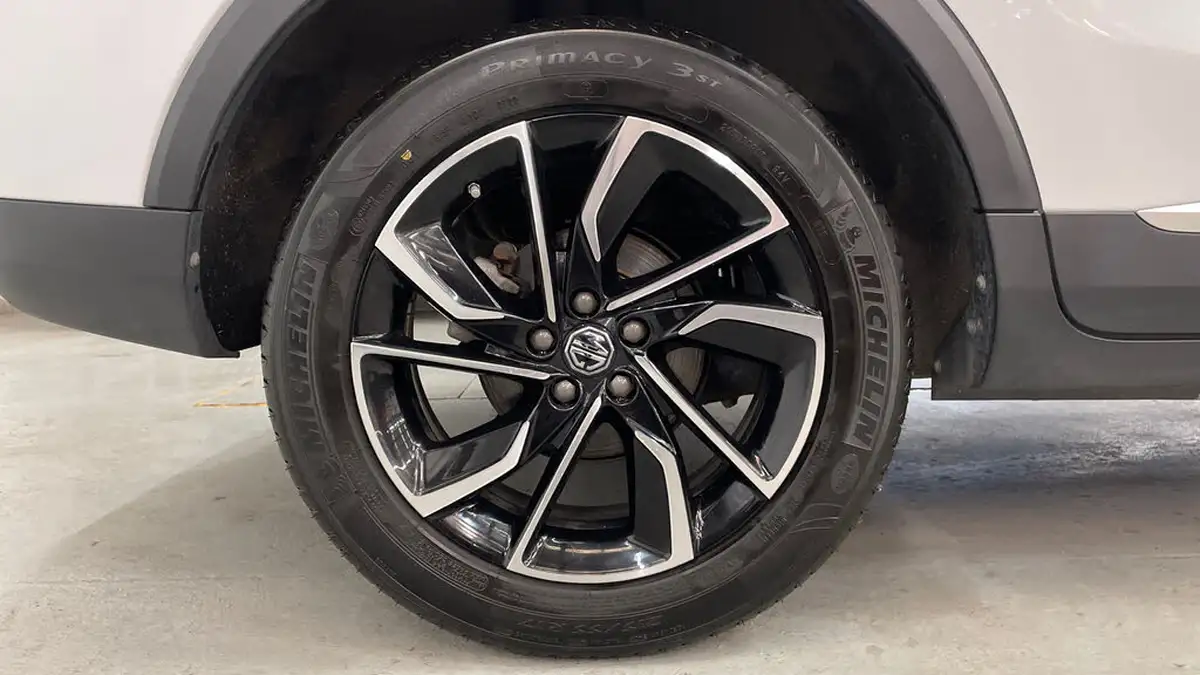 2022-mg-zs-suv-15-vti-tech-exclusive-big-18