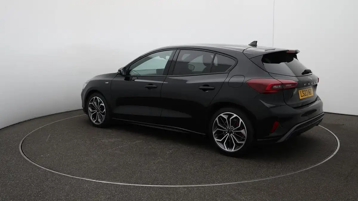 2023-ford-focus-10t-st-line-vignale-125ps-hybrid-mhev-hatchback-powershift-big-64