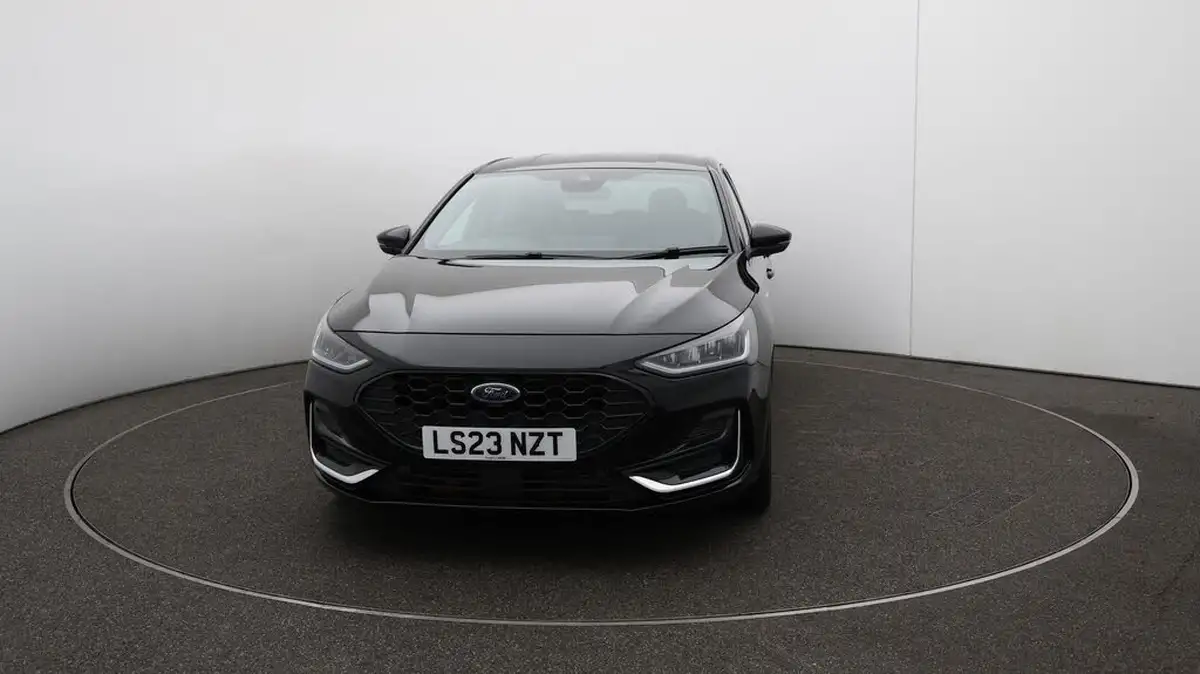 2023-ford-focus-10t-st-line-vignale-125ps-hybrid-mhev-hatchback-powershift-big-40