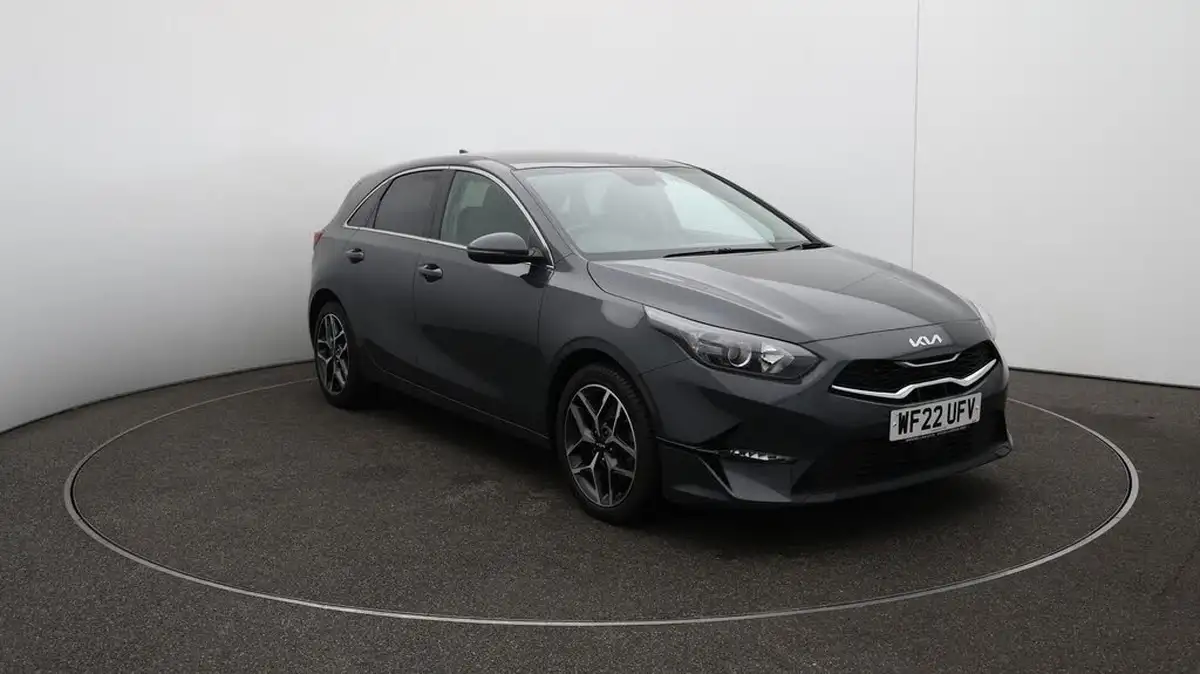 2022-kia-ceed-15-t-gdi-3-hatchback-big-43