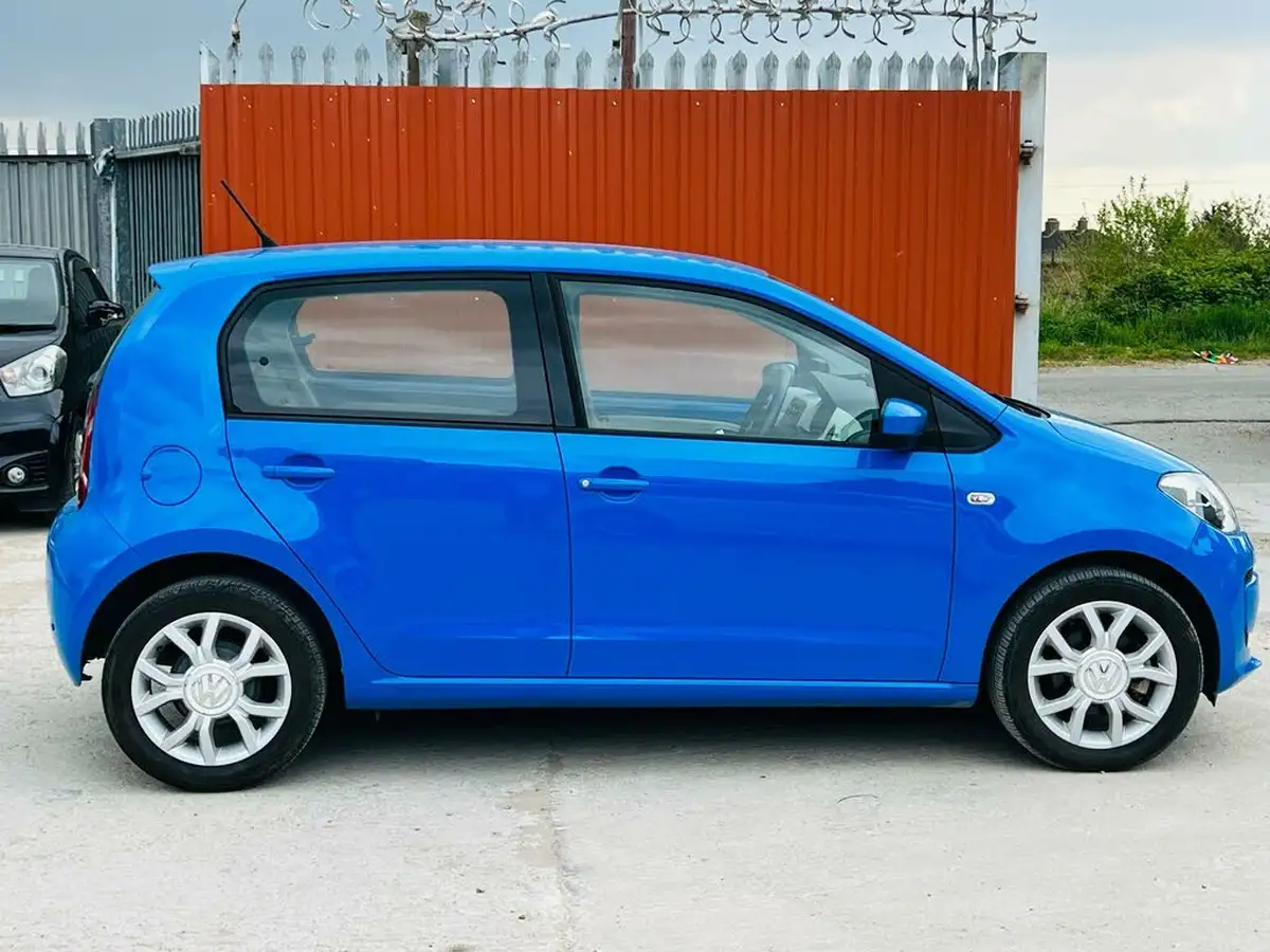 2015-volkswagen-up-big-9