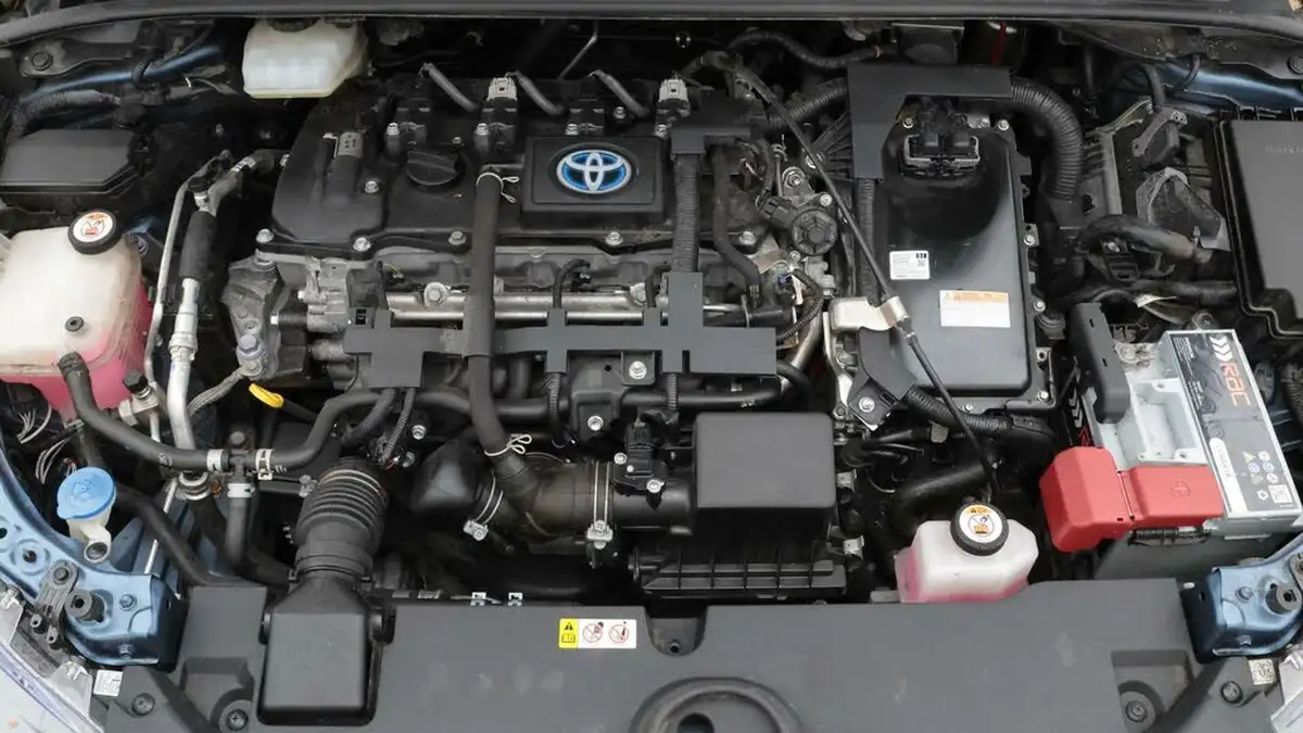 2021-toyota-corolla-18-vvt-i-icon-tech-spare-wheel-hatchback-5d-big-19