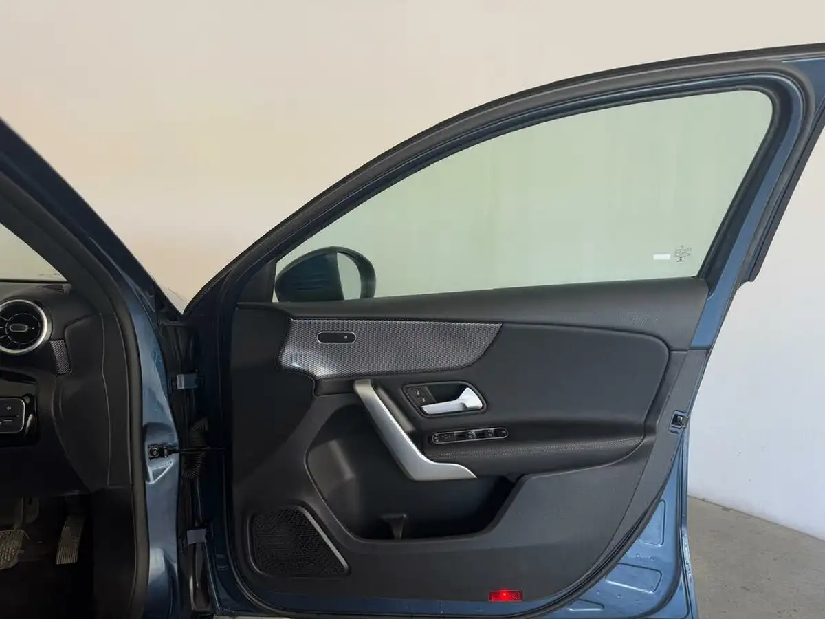 2022-mercedes-benz-a-class-13-a180-sport-executive-edition-hatchback-5d-7g-dct-big-26