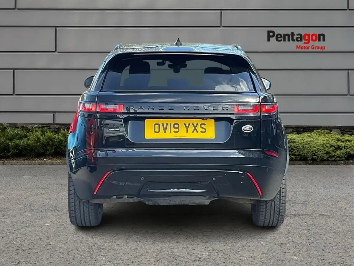 2019-land-rover-range-rover-velar-20-d240-r-dynamic-hse-big-16