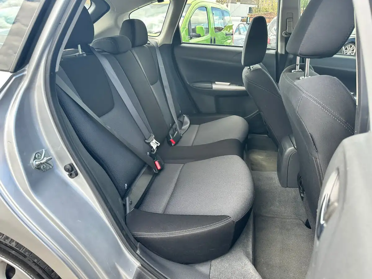 2008-subaru-impreza-20-r-auto-big-11