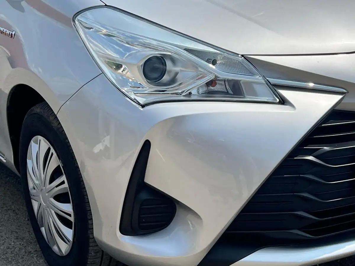 2019-toyota-yaris-big-13