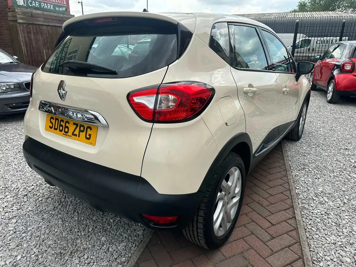 2016-renault-captur-09-dynamique-nav-big-5