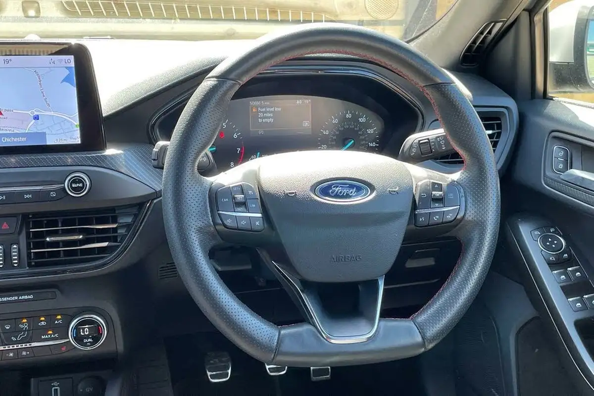 2020-ford-focus-10t-st-line-x-edition-125ps-hybrid-mhev-hatchback-big-34