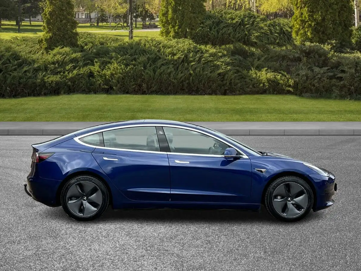 2020-tesla-model-3-e-standard-plus-big-7