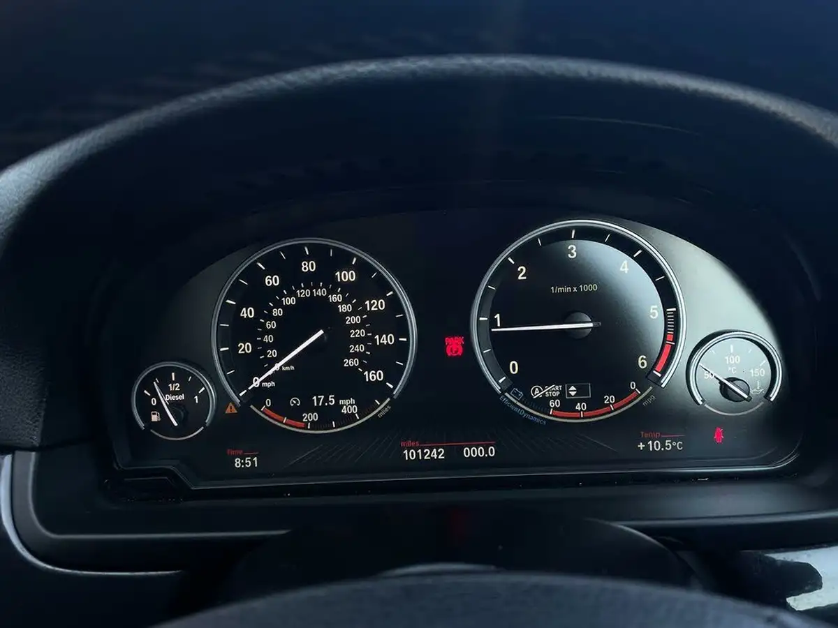 2014-bmw-5-series-big-45