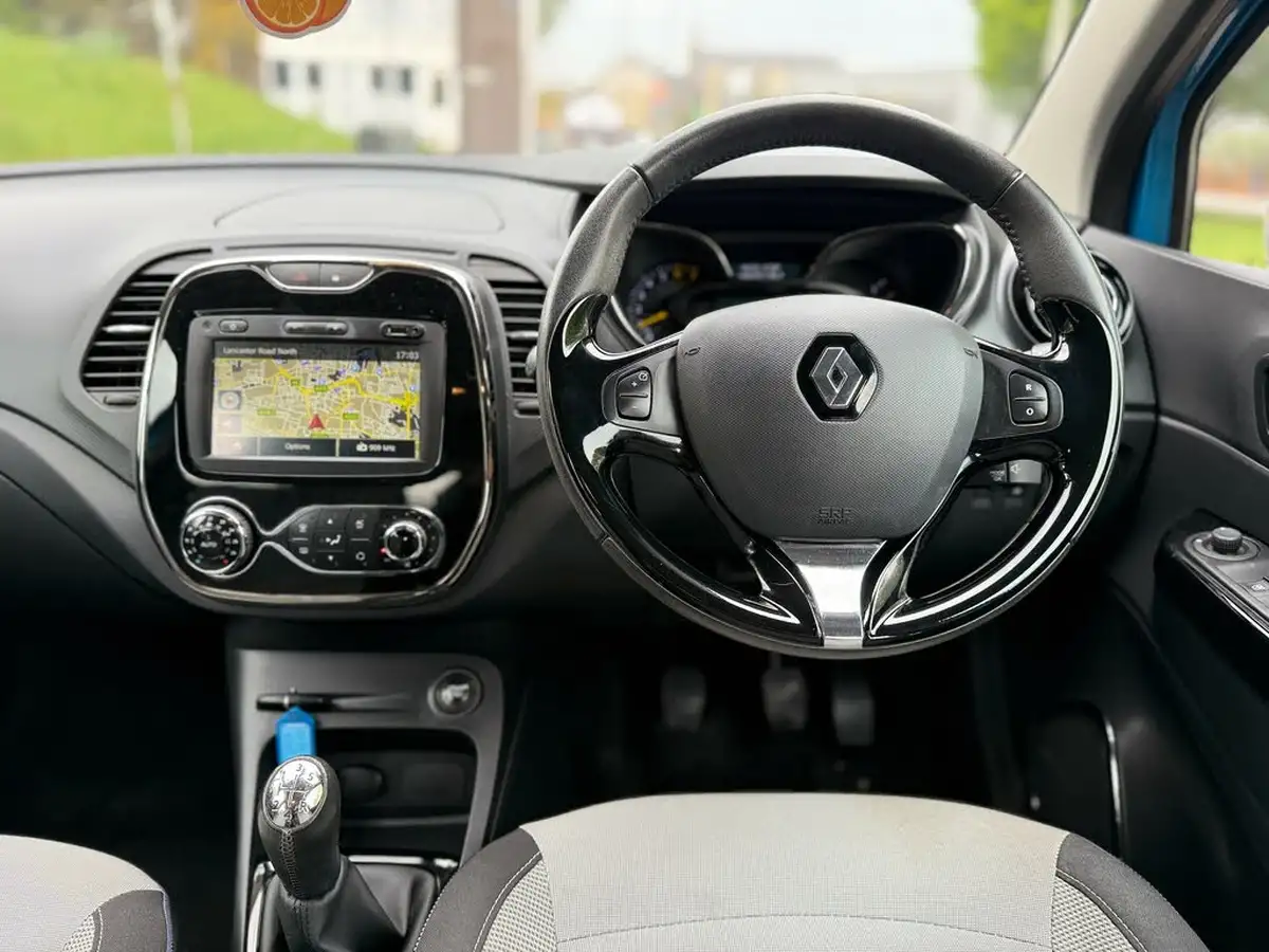 2014-renault-captur-09-dynamique-medianavss-big-10