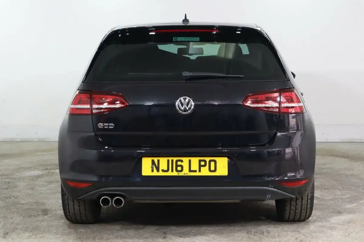 2016-volkswagen-golf-20tdi-gtd-bmt-hatchback-5d-big-4