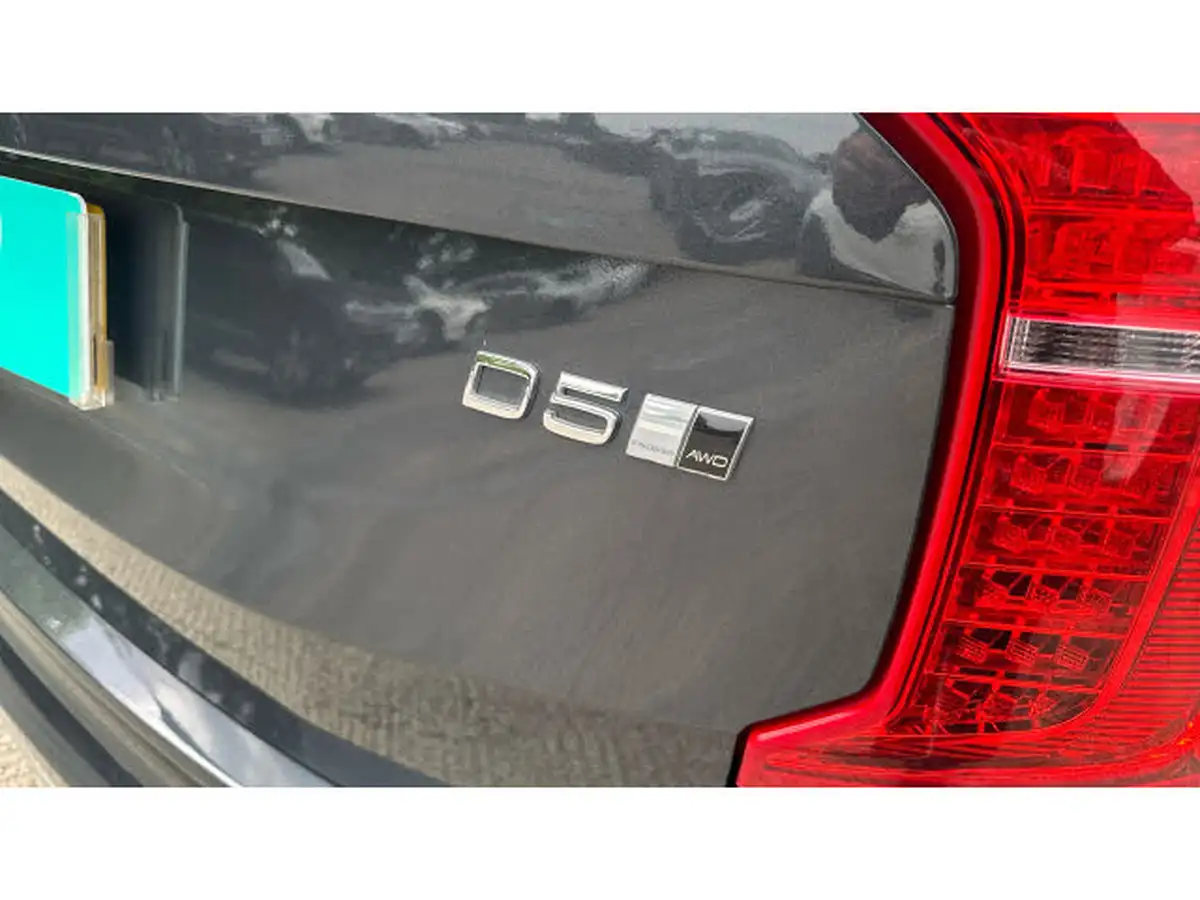 2017-volvo-xc90-20td-d5-inscription-auto-big-33