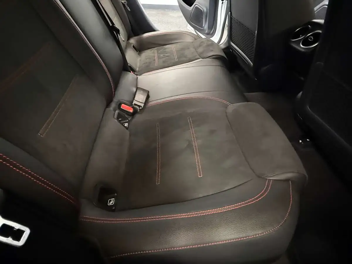 2019-mercedes-benz-a-class-20d-a200d-amg-line-hatchback-5d-big-37