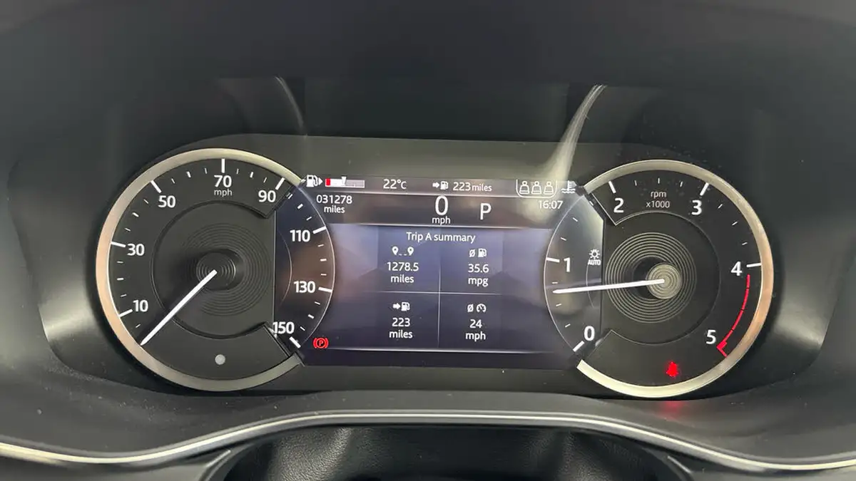 2021-jaguar-f-pace-20-d165-r-dynamic-s-mhev-big-12