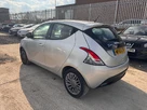 2011-chrysler-ypsilon-12-s-small-5