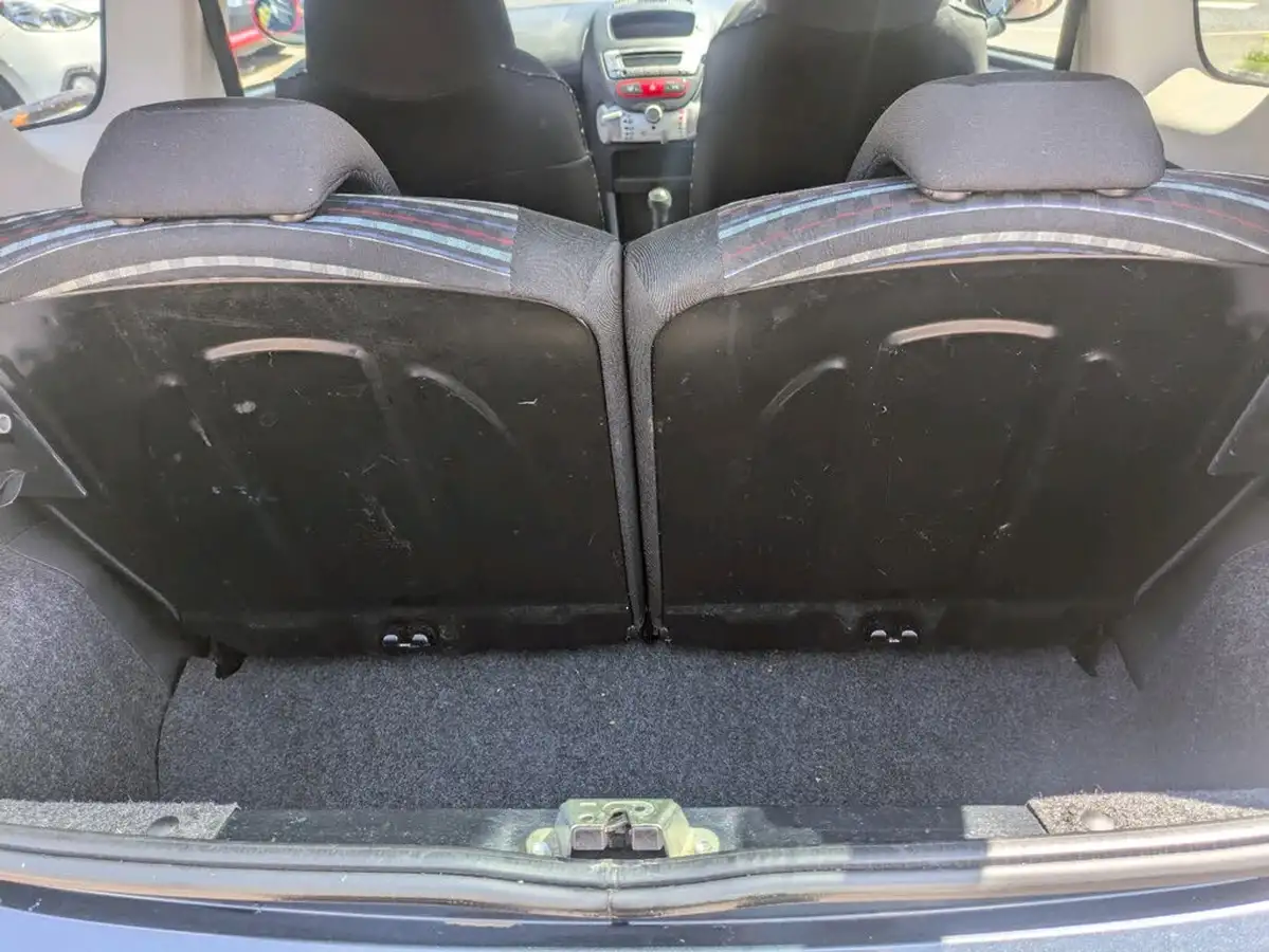 2013-citroen-c1-10-connexion-5d-big-12
