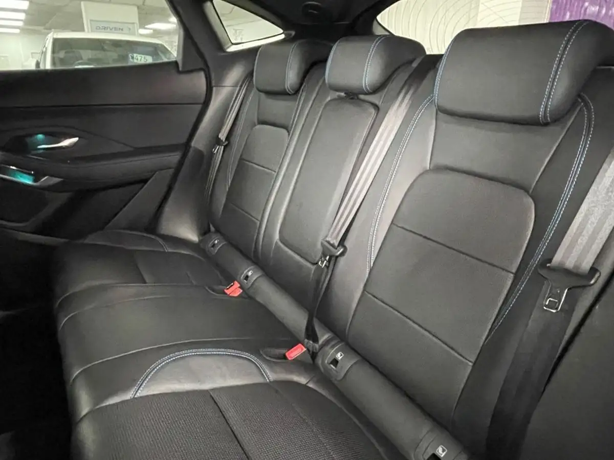 2019-jaguar-e-pace-20-i4-r-dynamic-s-200ps-big-27