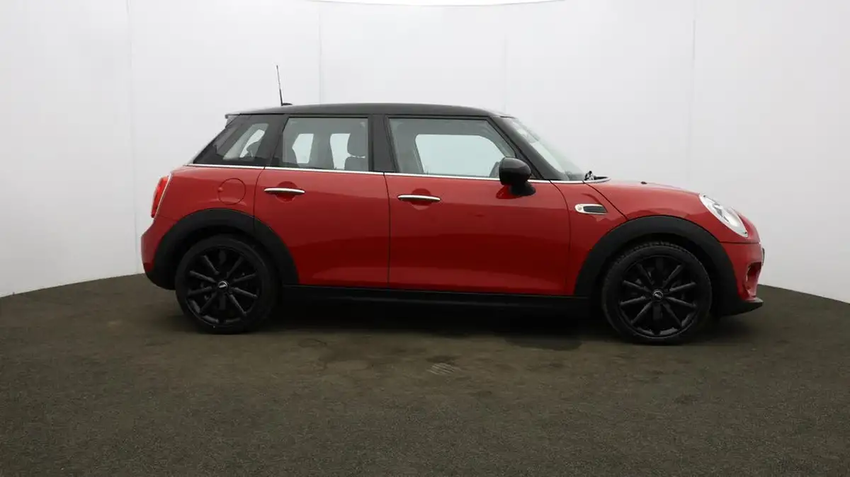 2017-mini-cooper-15-cooper-ss-hatchback-5d-big-44