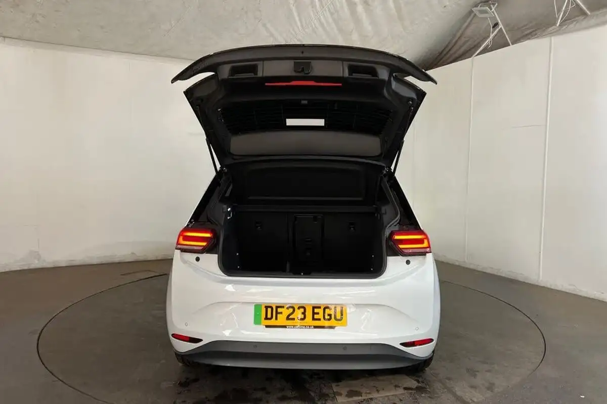 2022-volkswagen-id3-e-life-204ps-58kwh-pro-performance-big-40