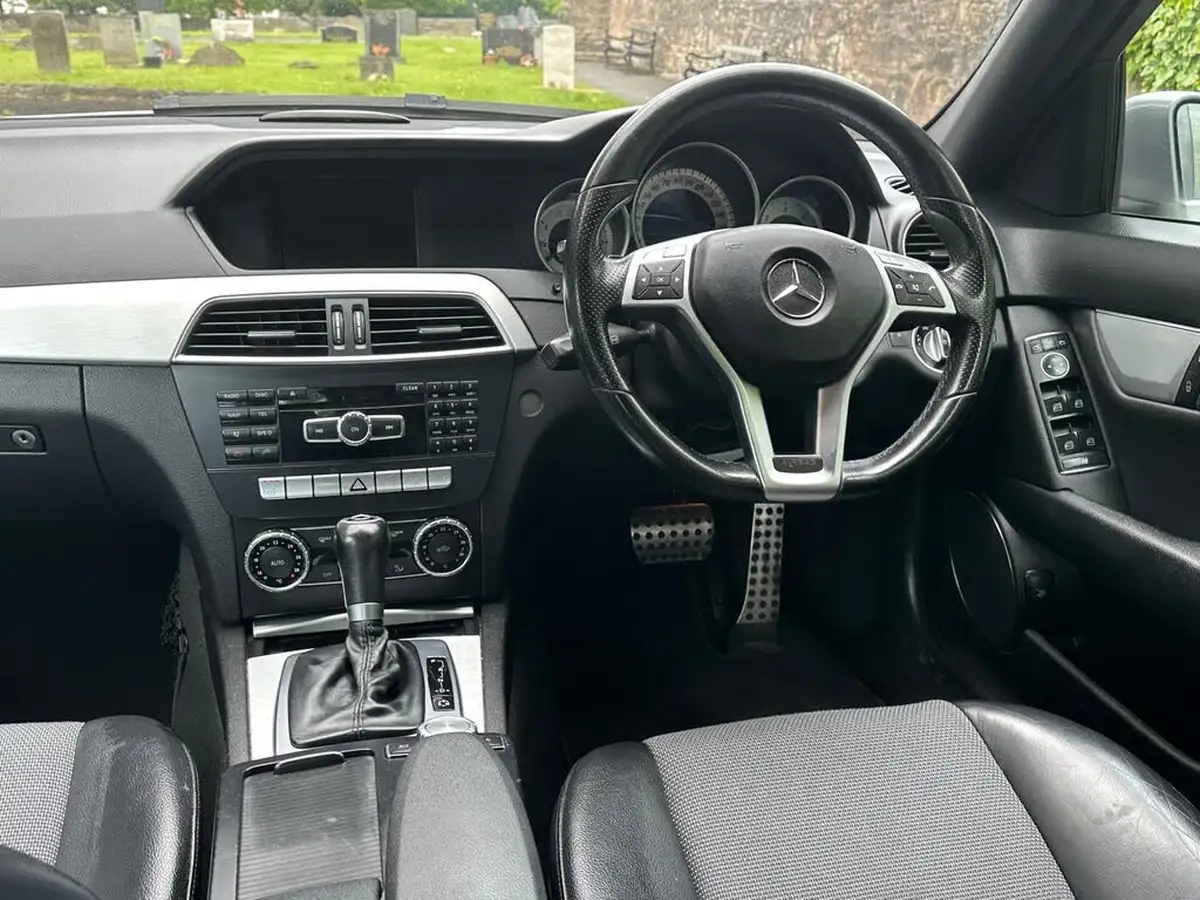 2012-mercedes-benz-c-class-21td-c220-cdi-sport-saloon-4d-7g-tronic-big-30