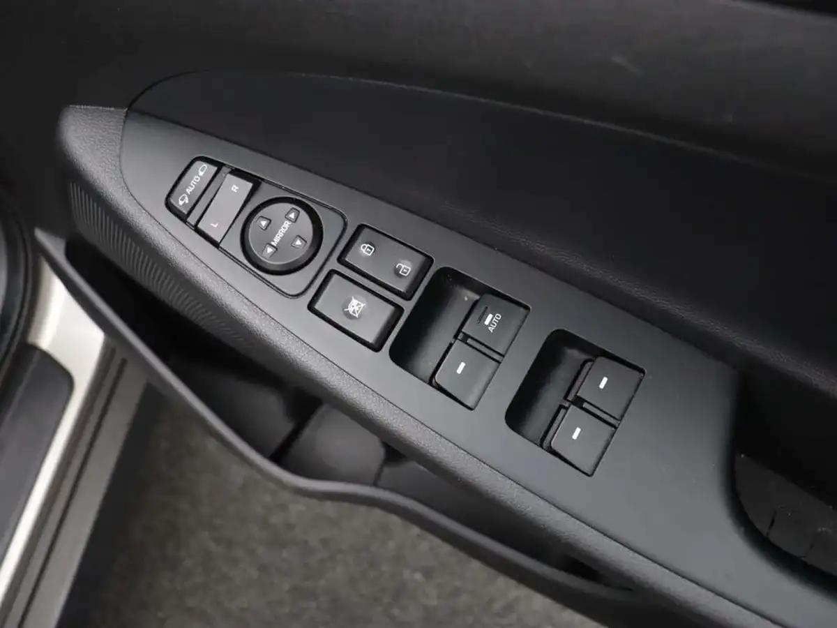 2017-hyundai-tucson-16-gdi-blue-drive-se-nav-big-24