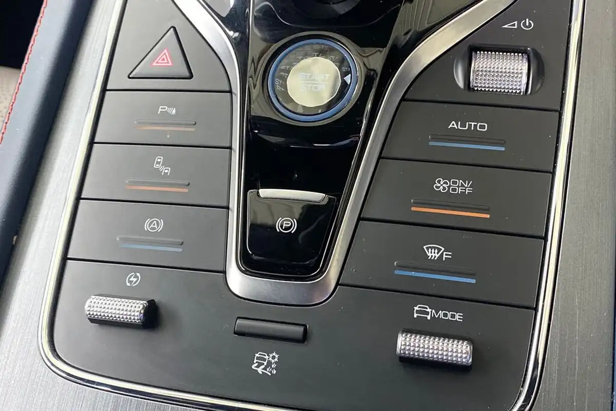 2024-byd-atto-3-e-design-big-35