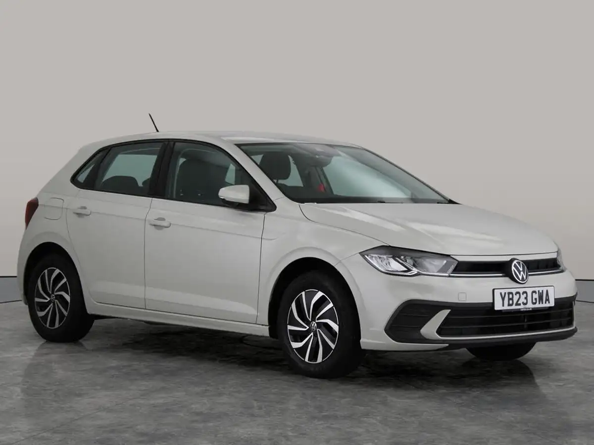 2023-volkswagen-polo-10-life-big-4