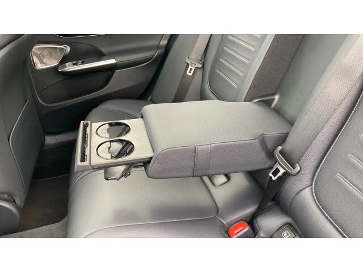 2024-mercedes-benz-c-class-20d-c300d-amg-line-premium-plus-265ps-saloon-4d-1993cc-big-29