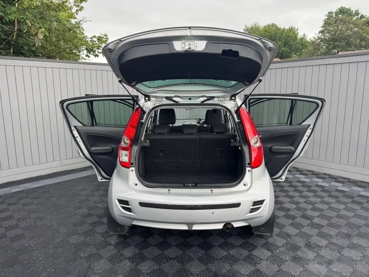 2013-suzuki-splash-12-sz4-auto-big-36
