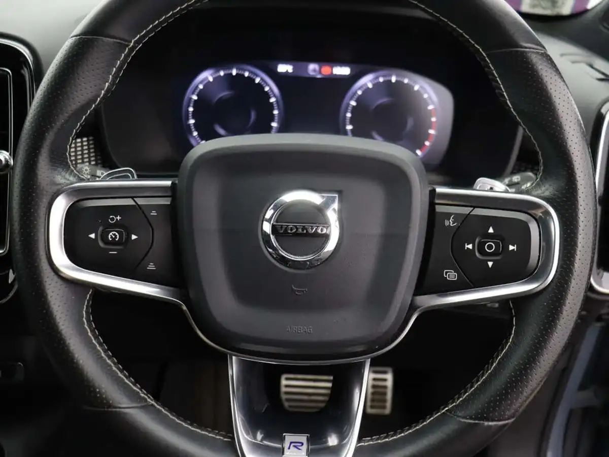 2019-volvo-xc40-20-t4-r-design-pro-awd-big-34