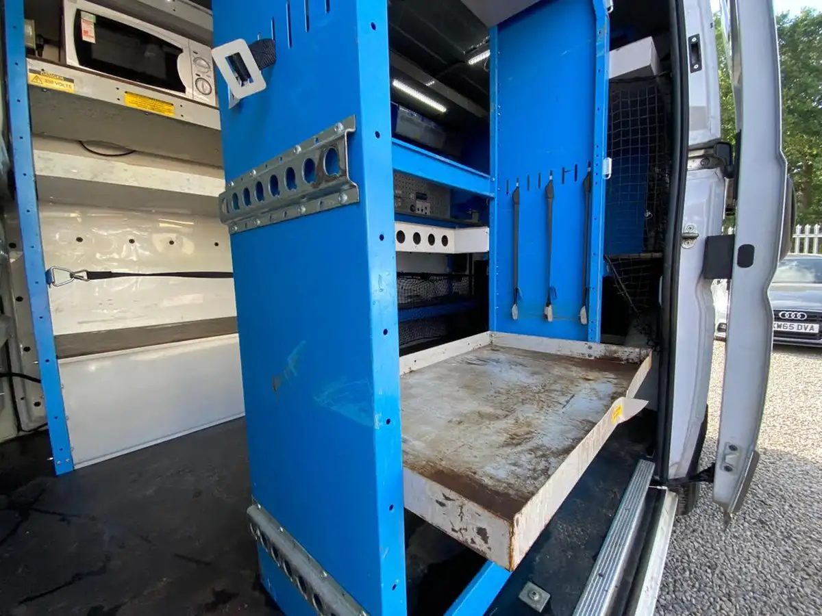2017-fiat-ducato-20td-35-lh2-panel-big-56