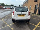 2014-dacia-duster-15d-laureate-110-107bhp-small-3