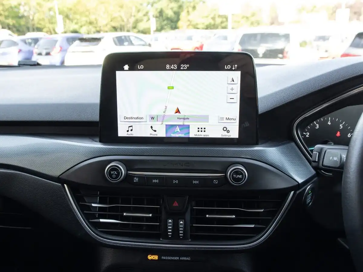 2019-ford-focus-15t-active-x-hatchback-big-23