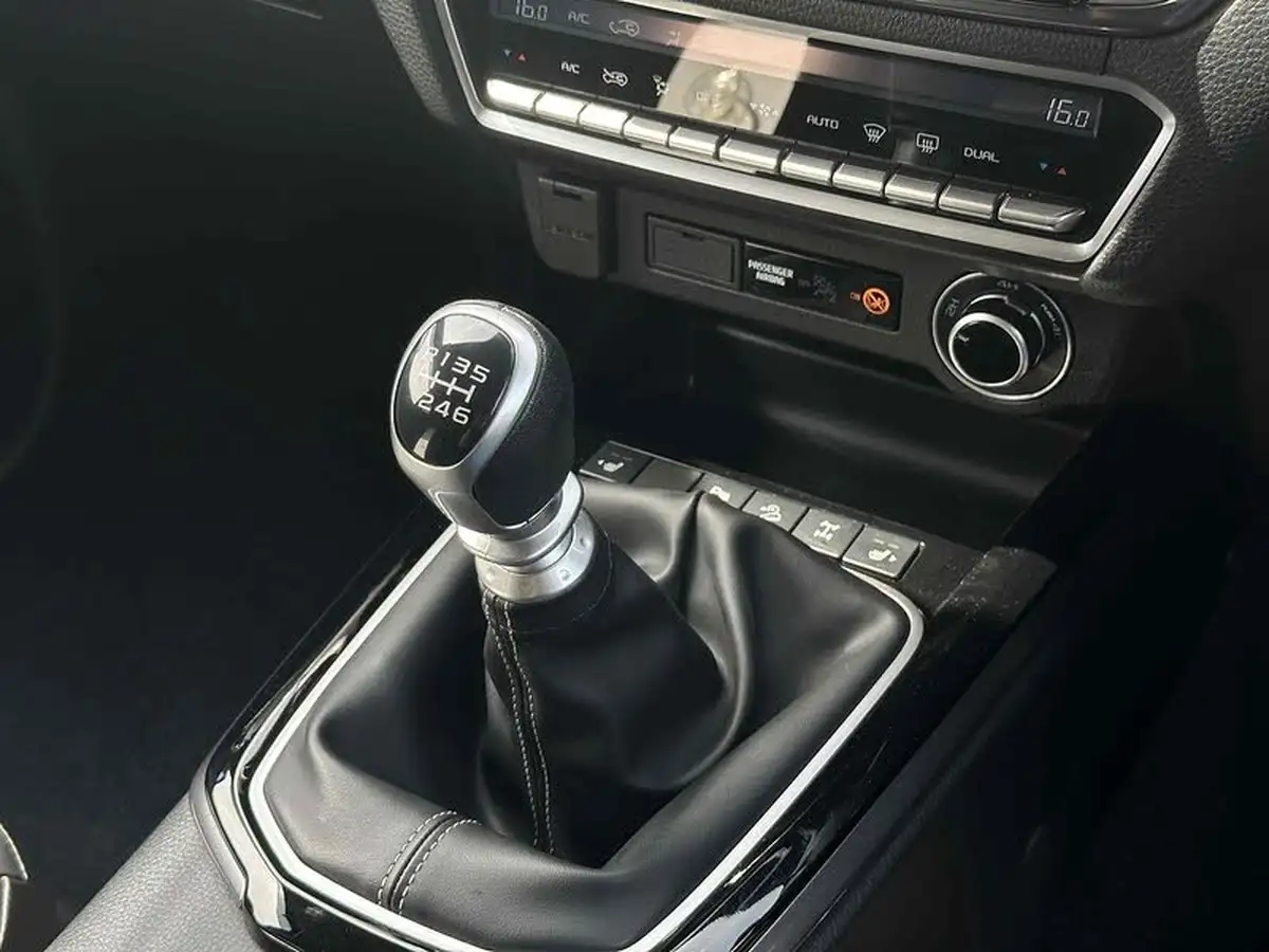 2023-isuzu-d-max-19td-dl40-big-37