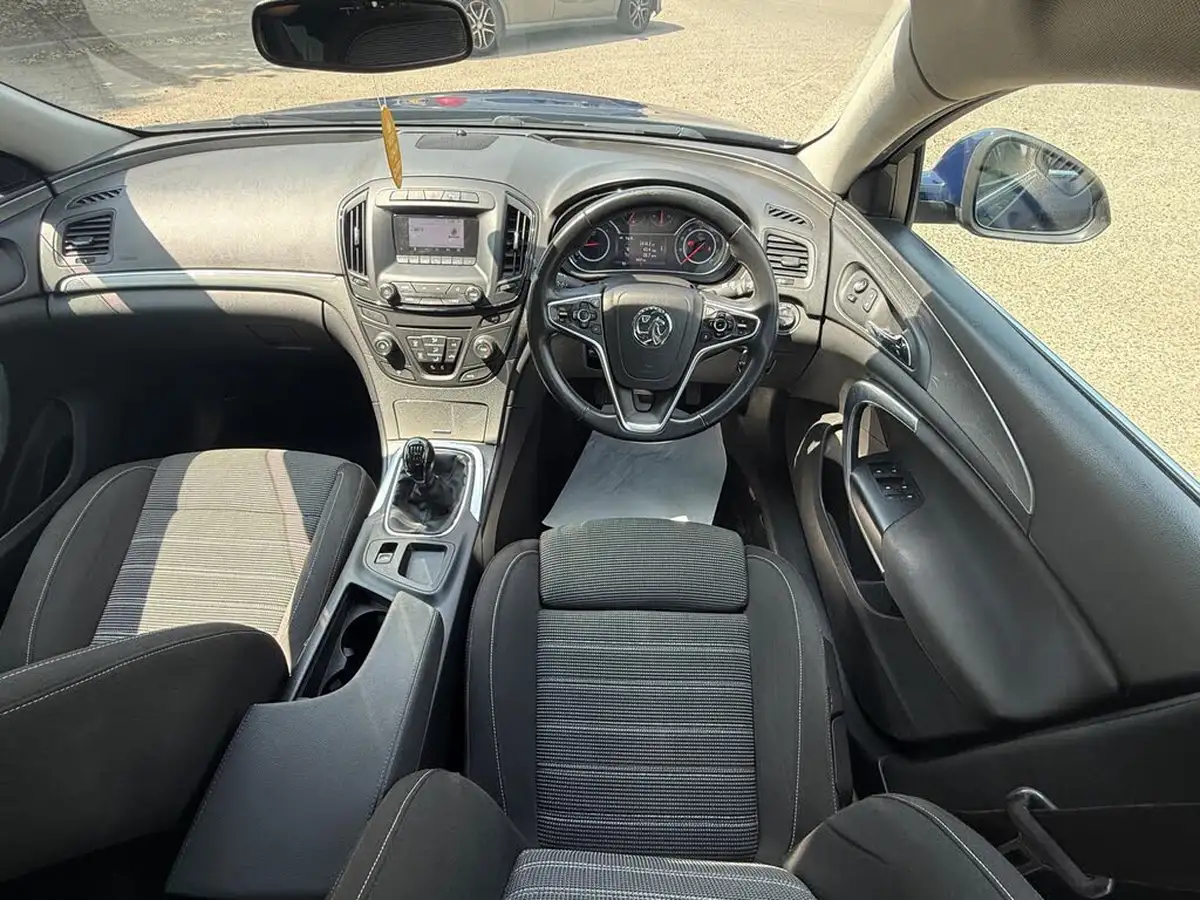 2016-vauxhall-insignia-16cdti-sri-ecoflex-ss-big-25