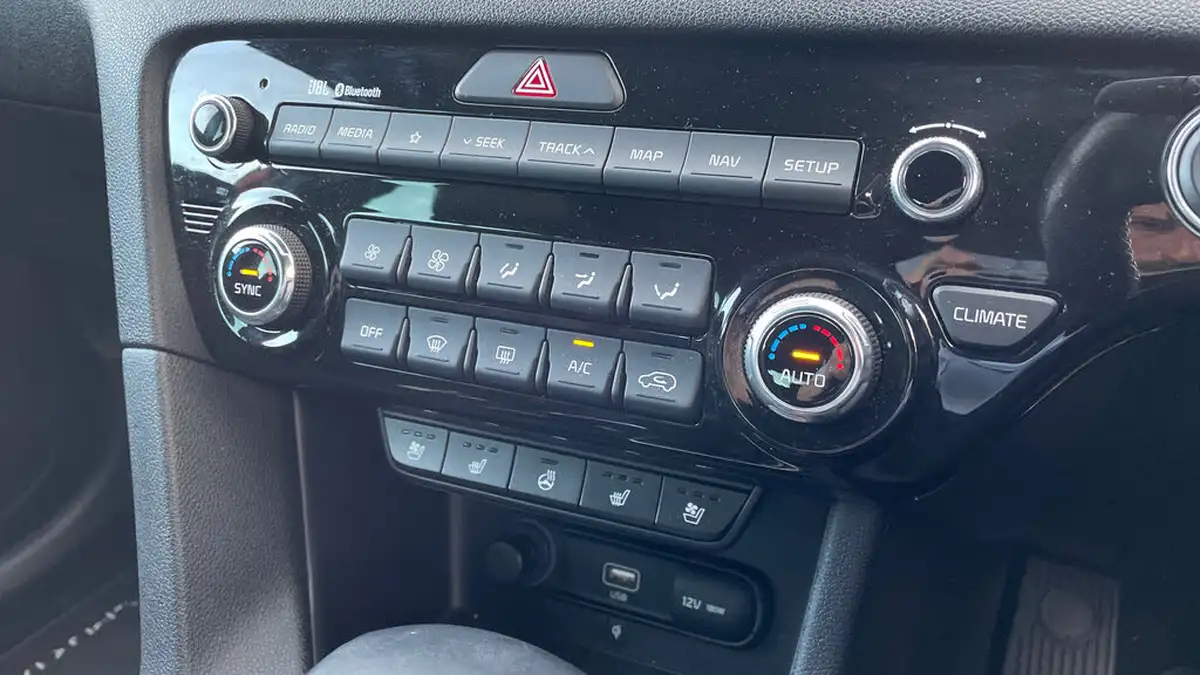 2019-kia-sportage-20crdi-gt-line-s-48v-big-28