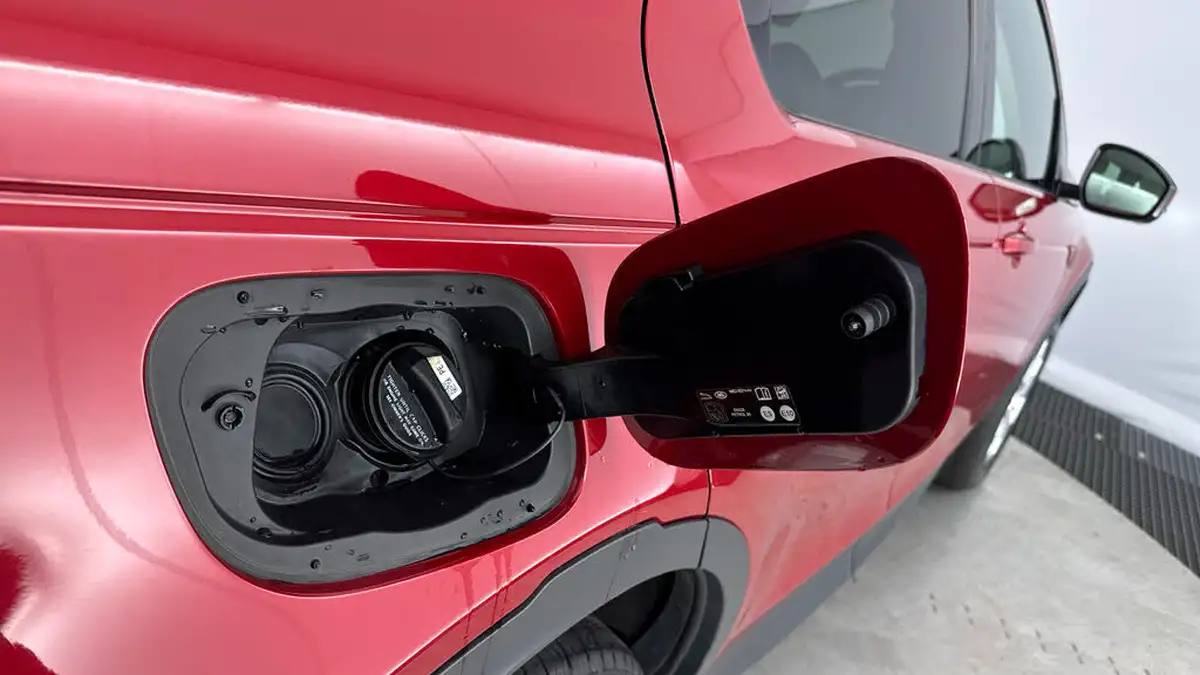 2021-land-rover-discovery-sport-20-p200-s-big-28