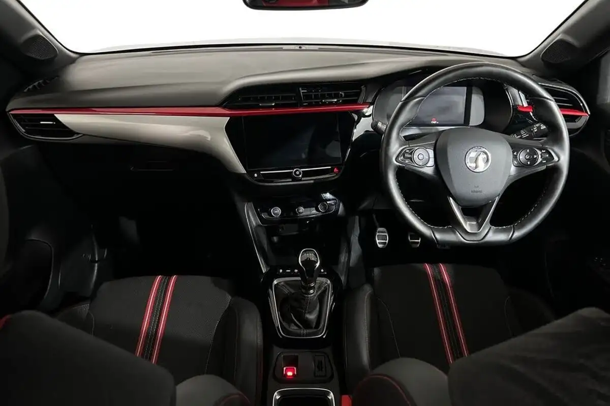 2022-vauxhall-corsa-12-turbo-gs-line-100ps-big-11