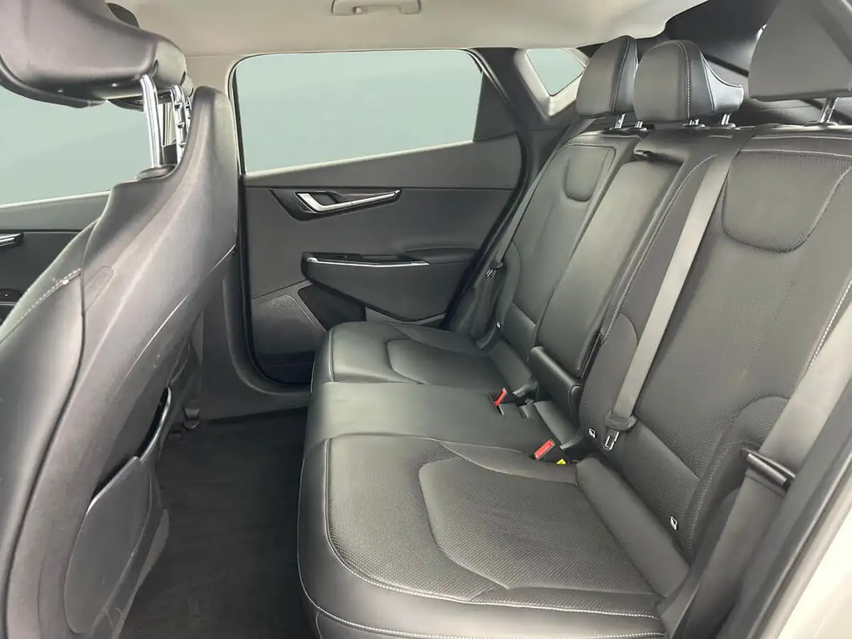 2022-kia-ev6-e-air-big-27