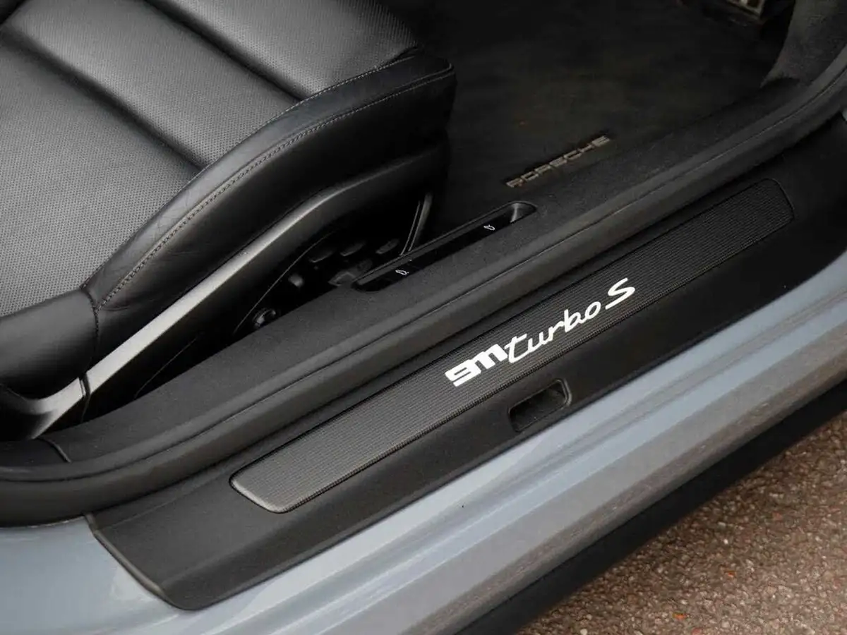 2024-porsche-911-38-turbo-s-awd-turbo-cabriolet-big-23